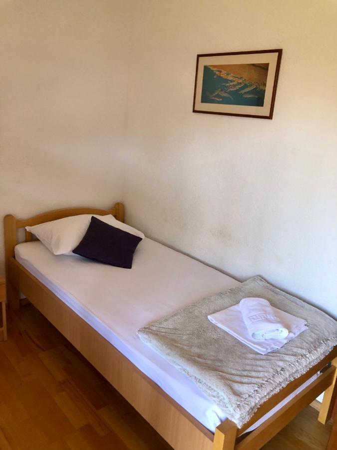Hotel B&B Chamberlain Милна Экстерьер фото