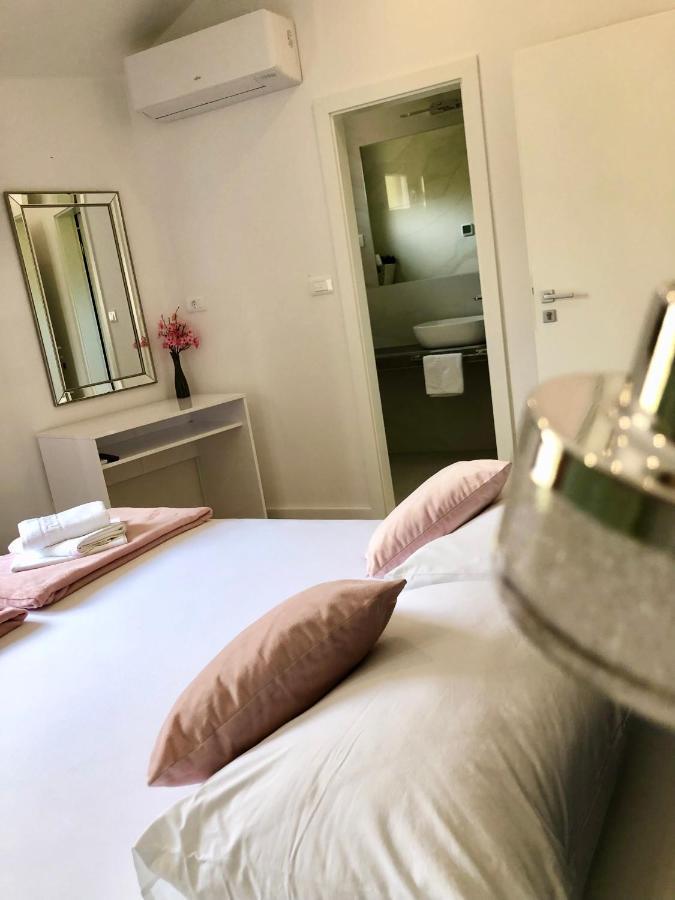 Hotel B&B Chamberlain Милна Экстерьер фото