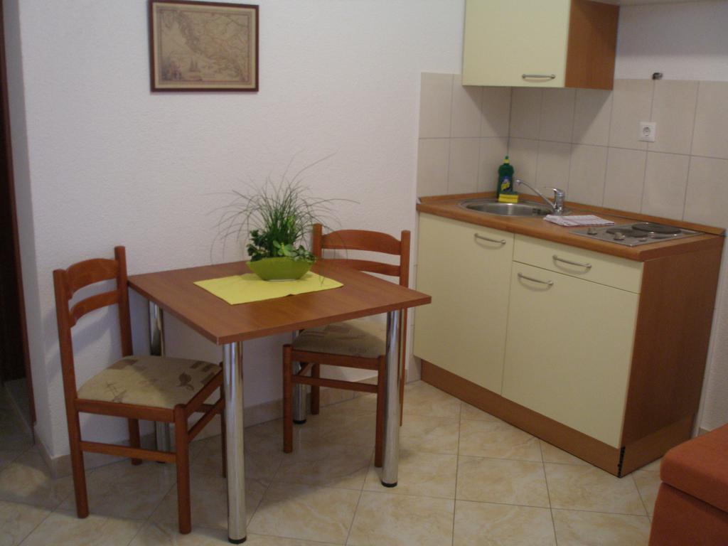 Hotel B&B Chamberlain Милна Номер фото